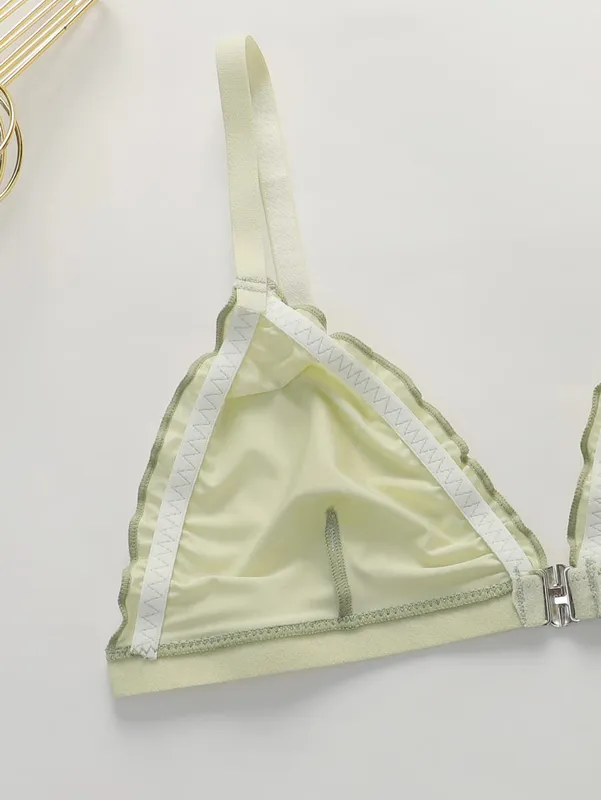 2Set Set Lingerie Segitiga Satin Wanita Bra Penutup Depan Nirkabel dengan Bra dan Celana Dalam Lembut Nyaman dengan Potongan Ruffle untuk Sehari-hari