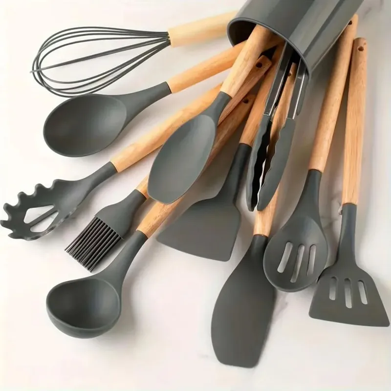12PCS Set Perkakas Dapur Silikon dengan Pemegang - Set Alat Memasak Pemegang Kayu Tahan Panas Tahan Panas dengan Spatula Pemukul Penyepit & Sudu untuk Keperluan Rumah — image 10