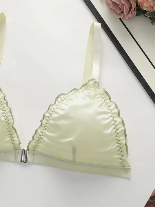 2Set Set Lingerie Segitiga Satin Wanita Bra Penutup Depan Nirkabel dengan Bra dan Celana Dalam Lembut Nyaman dengan Potongan Ruffle untuk Sehari-hari