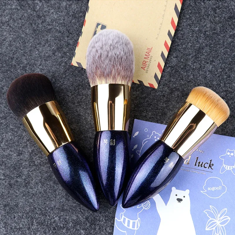 Professioneller handgemachter Make-up-Pinsel mit kurzem Griff, Gesichtspuder- und Foundation-Pinsel, weiche Make-up-Pinsel aus synthetischen Fasern — image 6