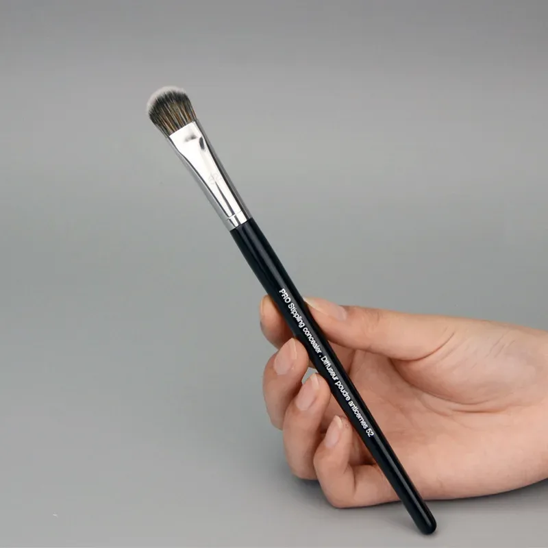 Hot Facial Concealer Makeup Brushes Professional Foundation Concealer Brush Fladt Hoved Næse Shadow Børster Makeup Tool Supplies — image 6