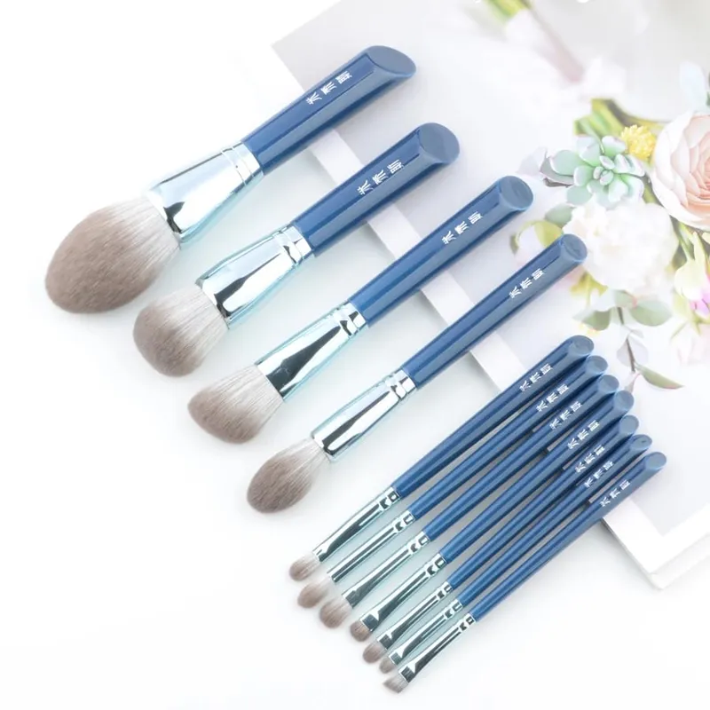 11 pezzi/set Pennelli per trucco professionale blu Set Fondotinta Fard per scolpire Evidenziatore Ombretto per piega delle sopracciglia Pennello per trucco — image 5