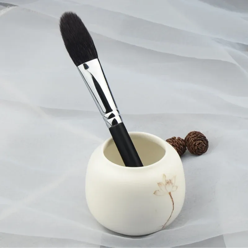 R11 Professional Handmade Make Up Brush Long Bristle Highlighter Brush Soft Saikoho Goat Hair Blue Squirrel Hair Makeup Brushes