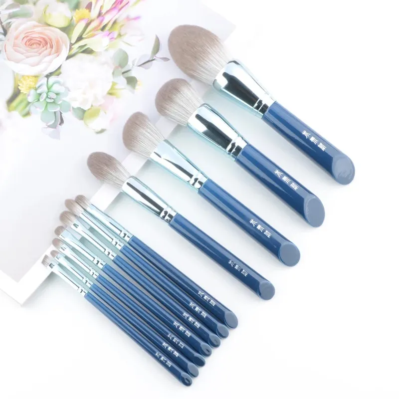 11 pezzi/set Pennelli per trucco professionale blu Set Fondotinta Fard per scolpire Evidenziatore Ombretto per piega delle sopracciglia Pennello per trucco — image 4