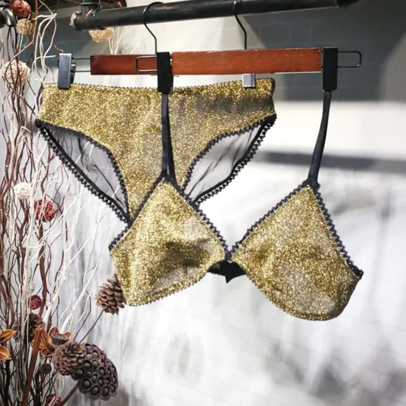 Wriufred-Conjuntos de sujetador cómodos, ropa interior de copa triangular salvaje tentación, conjuntos de lencería Sexy ultrafina dorada y plateada — image 1