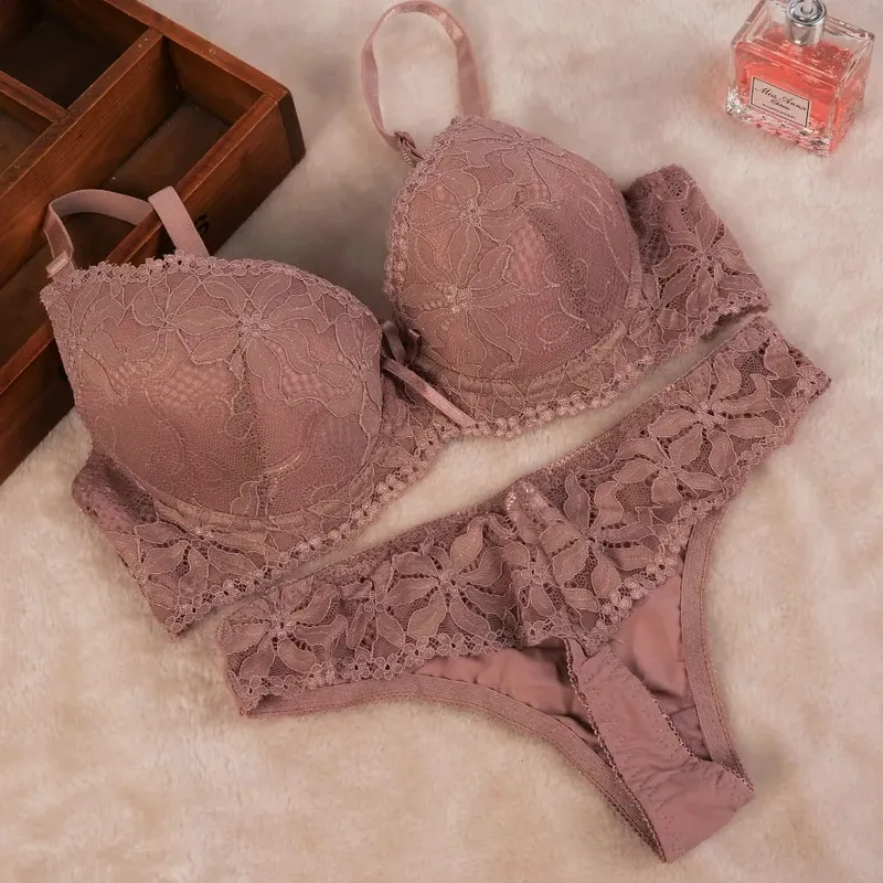 [Economico] Nuovo set reggiseno con ricamo in pizzo 2019 Set donna intimo push up taglie forti Set reggiseno e slip 32 34 36 38 Coppa ABC per donna