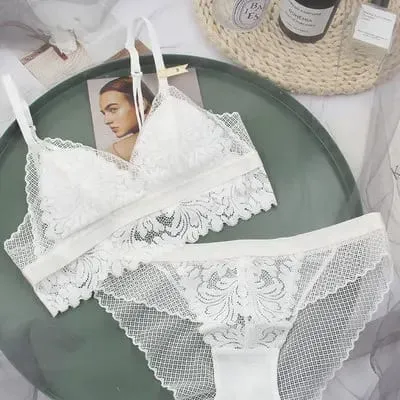 Trådløs bomuldskop med fuld blonder, behageligt dameundertøjssæt Soft-cup trekant bralette og gennemsigtige trusser bh lingeri — image 9