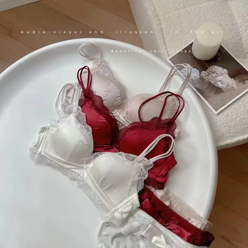Set di biancheria intima sexy in lattice di raso di pizzo, cotone sottile, traspirante, confortevole, per seni piccoli, abiti di lingerie, bellissimo reggiseno intimo posteriore — image 1