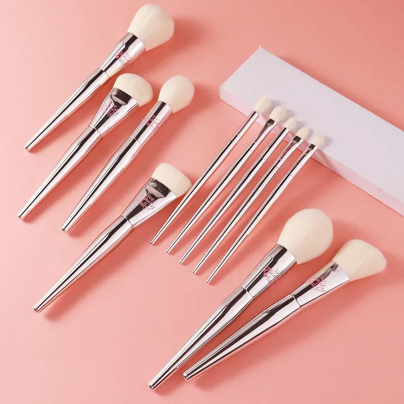 19pcs/set Berus solek berfungsi penuh berkualiti tinggi Set Serbuk Perona Pipi Serbuk Kening Pembayang Mata Berus solek kot perak — image 5