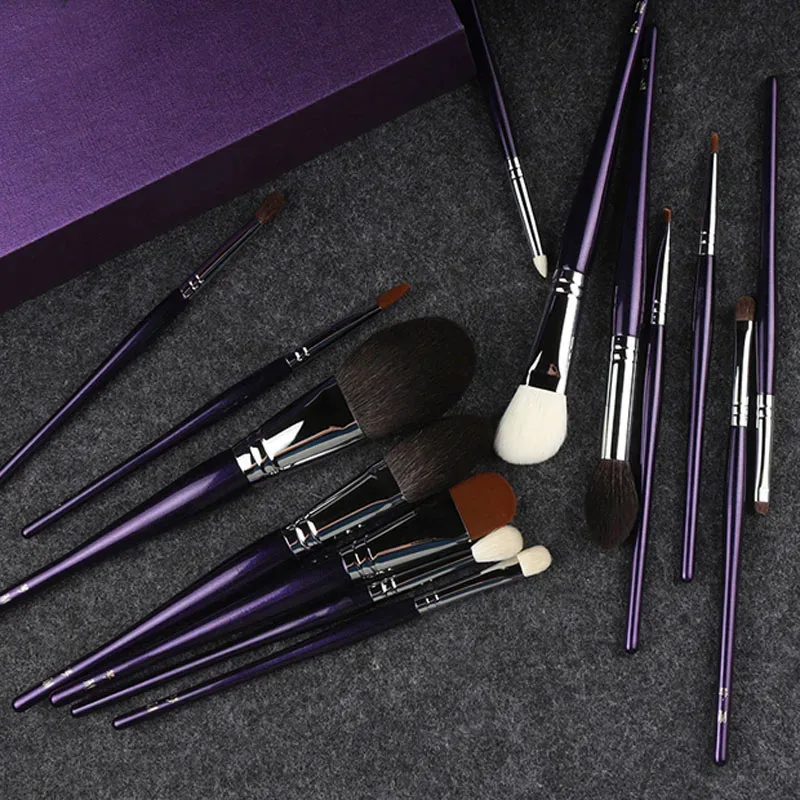 Sada profesionálních ručních štětců na make-up s pudrovým štětcem na oční stíny Sada měkkých štětců na make-up kozích vlasů Saikoho — image 1
