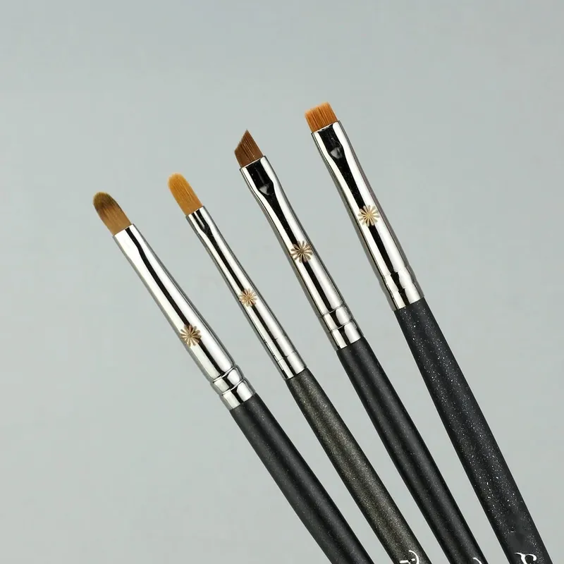1 Stück Präzisions-Eyeliner, abgeschrägter Concealer, Make-up-Pinsel, konisch, Augenlid-Make-up-Pinsel, flacher Liner, flüssige Augenbraue, 406 712 722