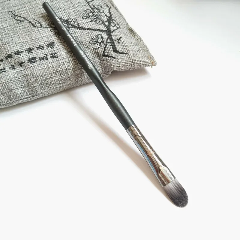 1ks/3ks Detail korektor Štětce na make-up Velký malý Conceal Make-up štětec krycí masky Eyeshadow Middle cosmetic tool 07 09 15 — image 6