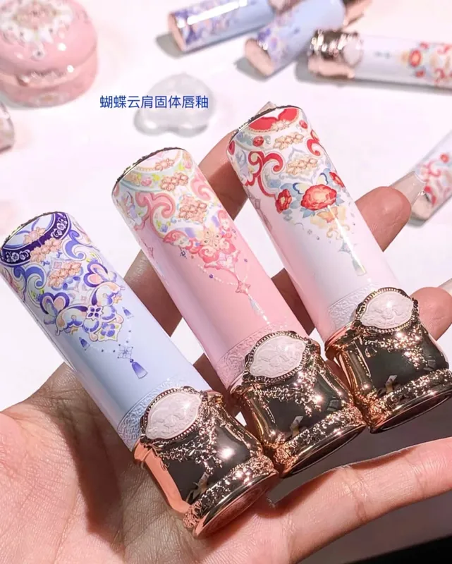 ดอกไม้รู้ผีเสื้อ Cloud Series ของขวัญกล่อง Lip Glaze Blush อายแชโดว์มาสคาร่า Contouring แต่งหน้าชุด 5 ชิ้น/ 1 ชุด — image 6