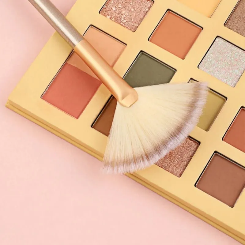 10/20/50PCS Berus Serbaguna Berbentuk Kipas Penyerlah Lembut Pemerah Pipi Kontur Loose Powder Berus Topeng Muka Berus Alat Kecantikan — image 3