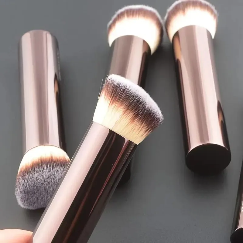 1 Uds. Brocha de maquillaje en ángulo, brocha para base en polvo, brochas de maquillaje con mango de Metal, tubo de aluminio, reloj de arena, cosmético de alta calidad