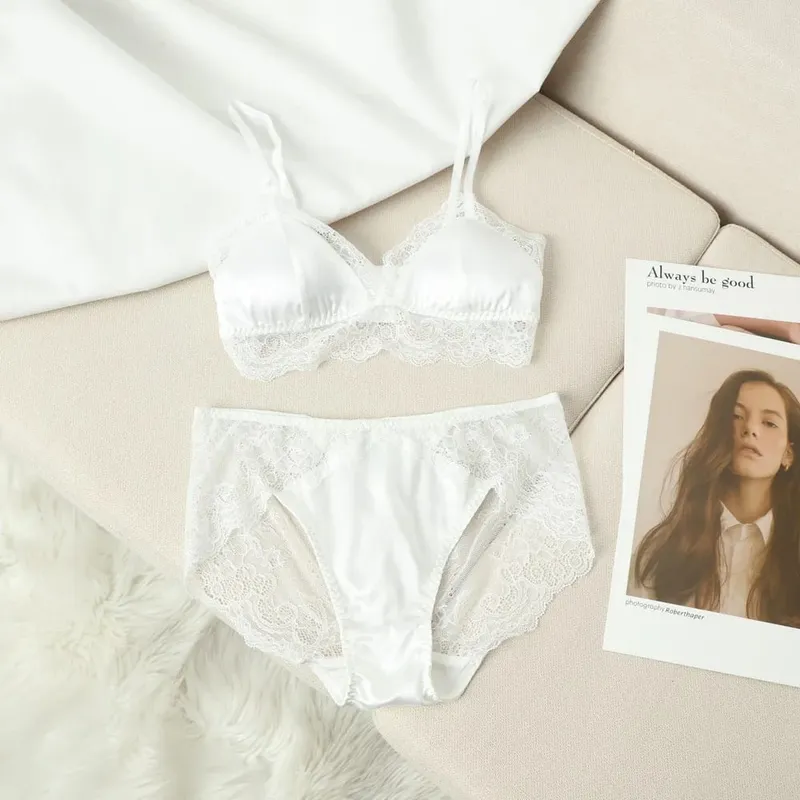 Birdtree-ropa interior francesa lisa con forro de seda, conjunto de sujetador básico elegante, sujetadores empalmados de encaje fino para mujer S30360QC 2026 — image 2