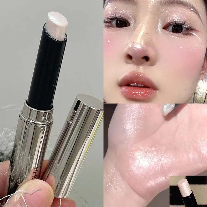 L'evidenziatore in stick per ombretto con glitter perlescenti e diamanti illumina naturalmente il trucco degli occhi, ombretto lucido e brillante, penna a baco da seta