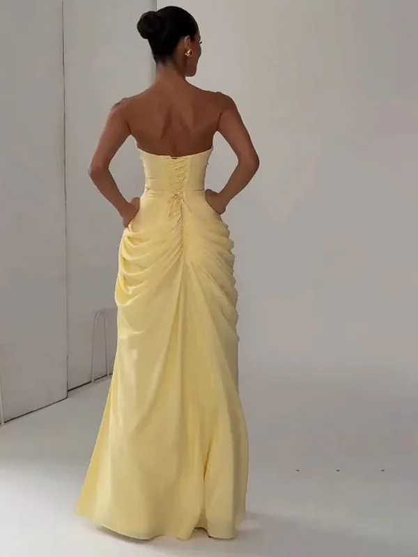 Elegantes, solides, plissiertes, trägerloses Maxikleid, gelb, schulterfrei, rückenfrei, hohe Taille, geteilte Robe, 2026, neues Damen-Abend-Partykleid — image 3