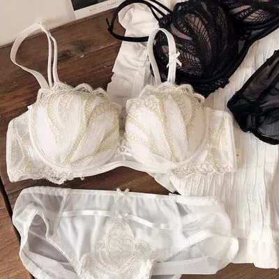 Seksi Nakış Dantel Kabuk Yarım Fincan Küçük Göğüsler Push Up Sütyen Seti Kalınlaşmak Ayarlanabilir Ped Sütyen Külot Kız Iç Çamaşırı