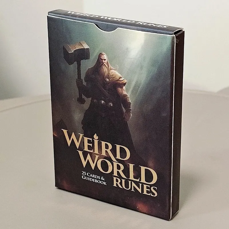 Weird World Runes Deck – 9 x 6 cm, 25 cartes Oracle Elder Futhark pour la divination imprimées sur du papier cartonné double gaufré 350 g/m²