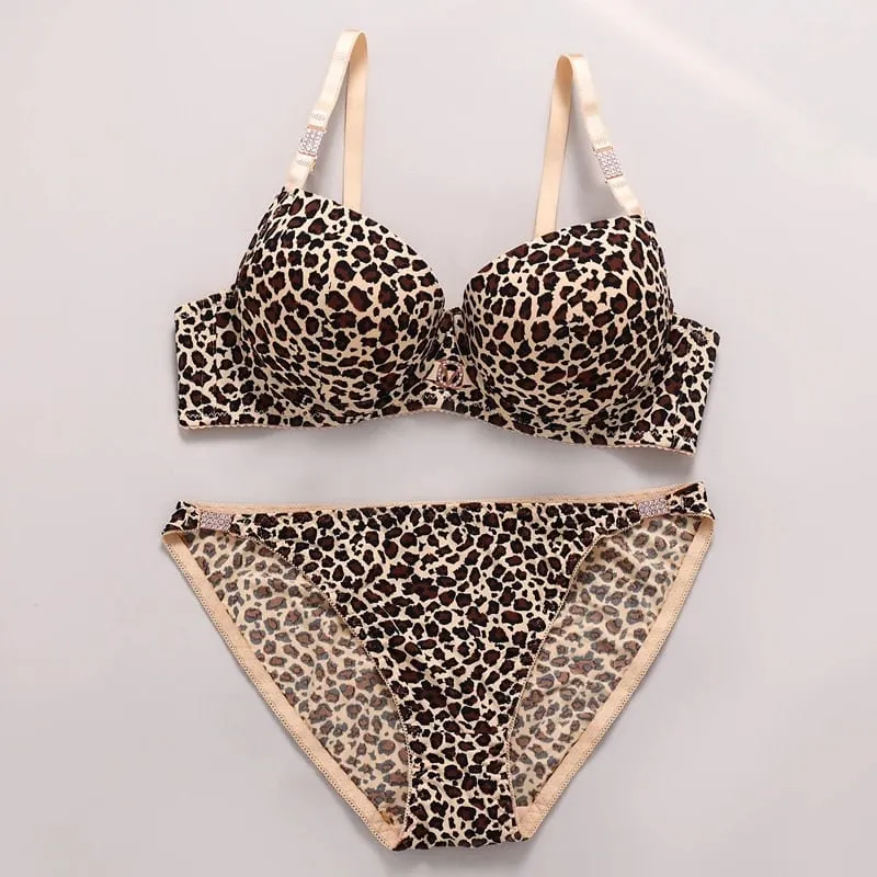 DaiNaFang 2 ชิ้นลูกไม้ Bra ชุดผู้หญิงเสือดาวพิมพ์การออกแบบที่สวยงามชุดชั้นใน Rhinestone หญิงชุดชั้นใน