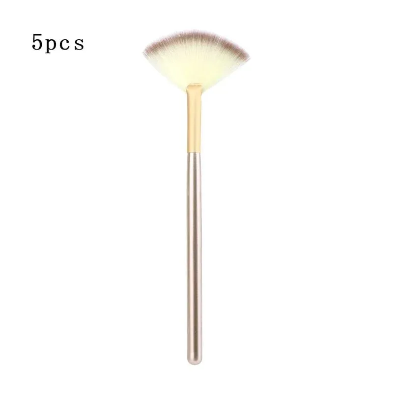 5 ชิ้นแปรงพัดลมแปรงหน้าแปรงแต่งหน้านุ่มเครื่องสำอาง Applicator เครื่องมือด้ามไม้และเส้นใยนุ่มสำหรับหน้ากากลอกไกลโคลิก