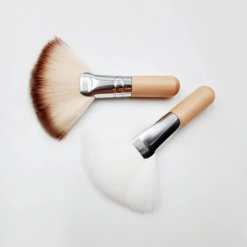 Mini pinceau de maquillage, esthéticien doux, nettoyage cosmétique, petit manche court en bois blanc, pinceaux en éventail en fibres synthétiques pour le visage