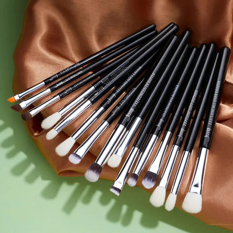 Sada štětců na líčení očí Jessup 15ks Přesný štětec na oční stíny Eyebrow EyeLiner Blending Concealer Natural Synthetic Black T177 — image 6