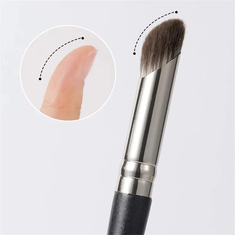 1 Stück Concealer-Make-up-Pinsel, präzise, weich, flauschig, Wischpinsel, Abdeckung, Akne, Augenringe, multifunktionale Detail-Make-up-Tools — image 1