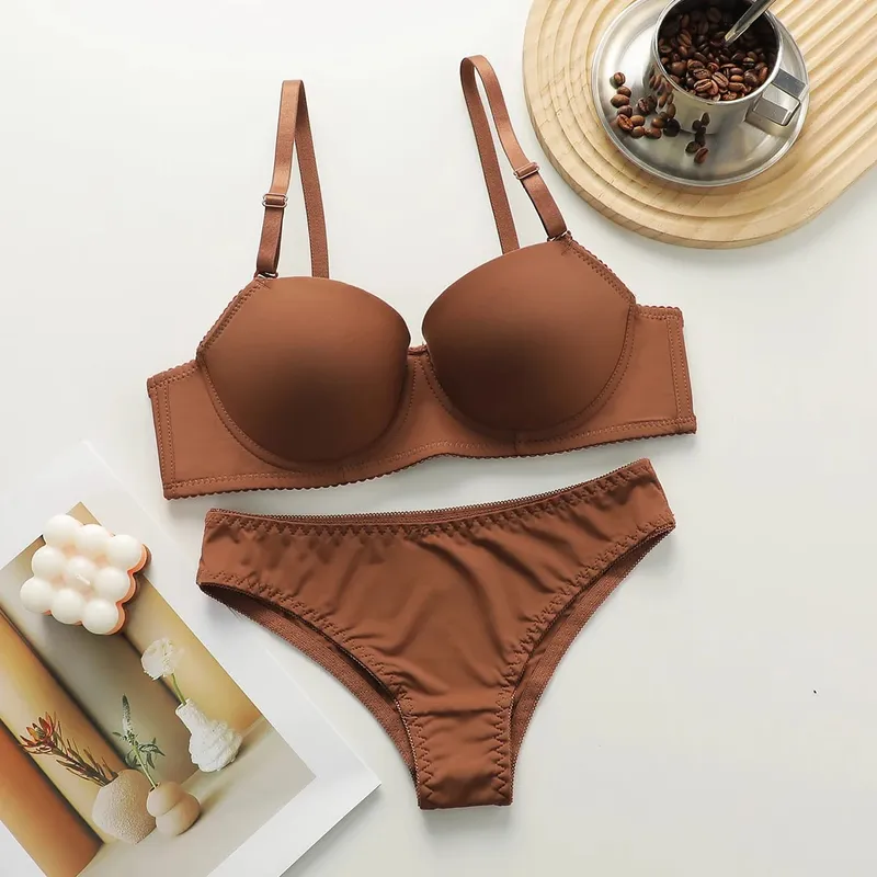 ใหม่ร้อนขายสีทึบทุกวันชุด 2 ชิ้นขอบเหล็ก push up Bra สำหรับชุดชั้นในสตรีชุด J2611