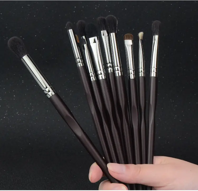 4 ชิ้นผมสัตว์อายแชโดว์แปรงแต่งหน้าอายแชโดว์ Brow Make Up แปรงผสม Crease คอนซีลเลอร์เครื่องมือความงามขั้นพื้นฐานอุปกรณ์เสริม — image 1
