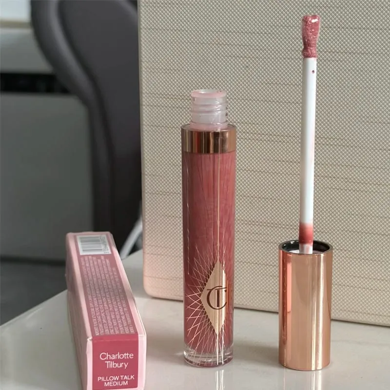Charlotte Tilbury CT – ensemble de maquillage, hydratant pour les lèvres au collagène léger, poudre pressée pour une finition impeccable, fard à paupières quatre couleurs — image 8