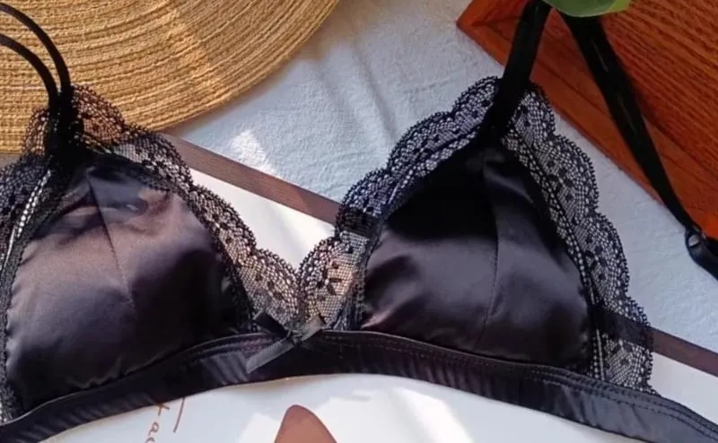 Bralette Perancis Klasik Tanpa Underwire Renda Elegan Cawan Kecil Pakaian Dalam Wanita Fesyen Set Bra 3 Keping dengan Cawan Berbentuk Lembut