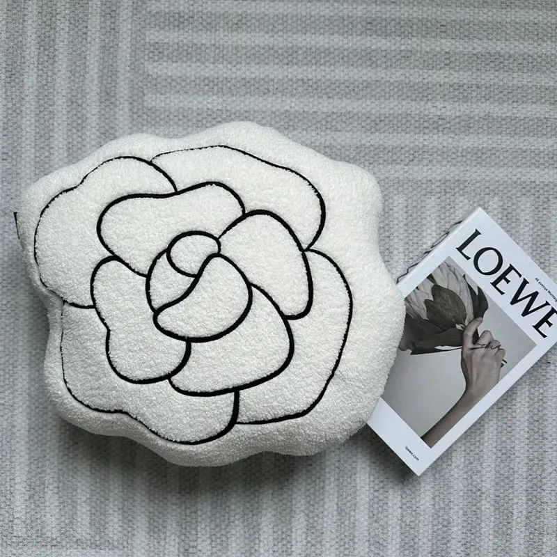 45 cm modernes Plüschkissen mit Blumenstickerei, Kamelien-förmiges Wurfkissen, weiches Heim- und Raumdekor-Kissen