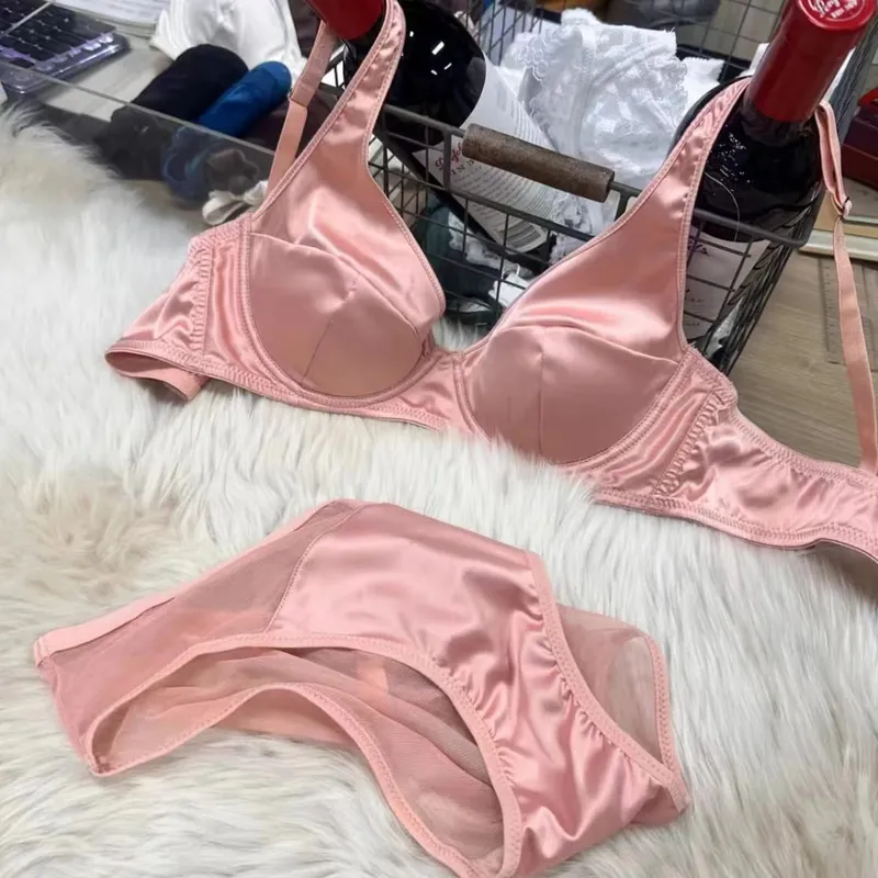 Dames casual dagelijkse bh-set Dunne elegante lingerieset Damesondergoed Effen bh en panty-set — image 1