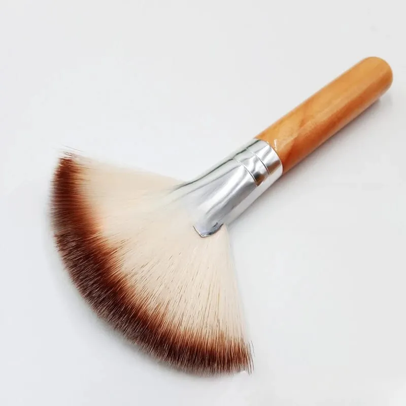Mini pinceau de maquillage, esthéticien doux, nettoyage cosmétique, petit manche court en bois blanc, pinceaux en éventail en fibres synthétiques pour le visage