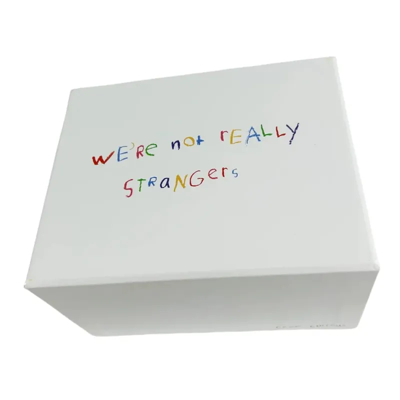 8 Stile „WE'RE NOT REALLY STRANGERS“ – ein interaktives Kartenspiel „Friendship Family Couples Edition“ – Eine „Best Friend Party“-Karte — image 3