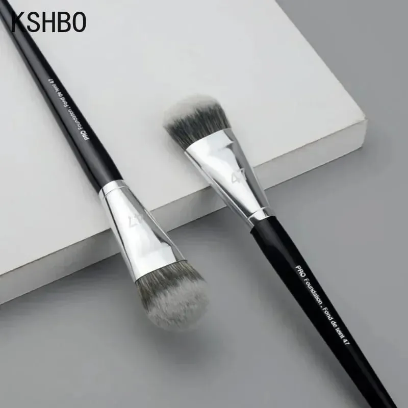 Professionelle Foundation Pinsel 47/52 Besen Kopf Flüssige Foundation Schatten Reparatur Pinsel Frauen Gesicht Basis Make-Up-Tools — image 3