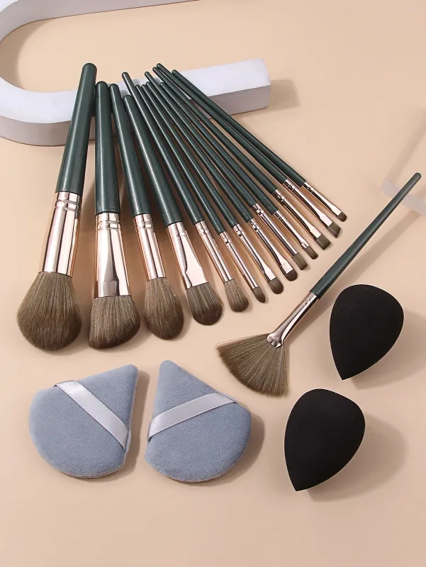 18-teiliges Make-up-Pinsel-Set, weiche Kosmetikpinsel für Puder, Rouge, Lidschatten, Foundation, mit Beauty-Schwamm und dreieckigem Puff — image 4