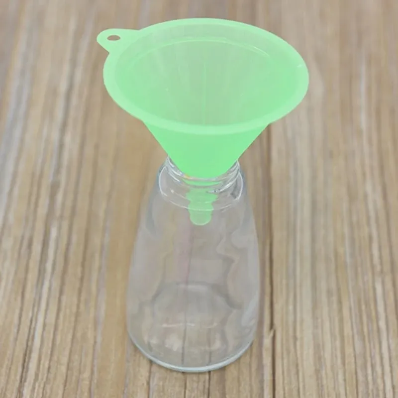 5Pcs/set Colorful Multi-Size Funnel Set Kitchen Oil Juice Sauces Funnels Liquid Dispensing Tool — image 4