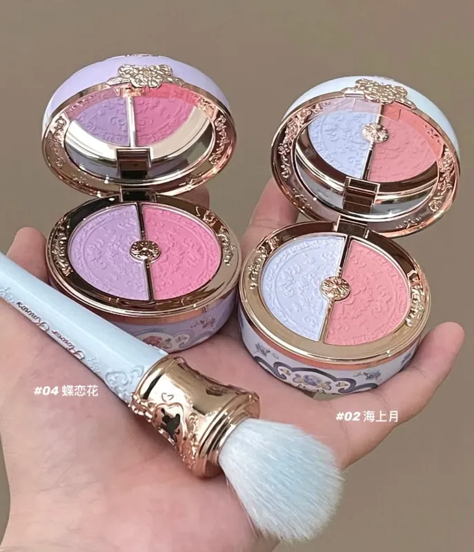 ดอกไม้รู้ผีเสื้อ Cloud Series ของขวัญกล่อง Lip Glaze Blush อายแชโดว์มาสคาร่า Contouring แต่งหน้าชุด 5 ชิ้น/ 1 ชุด — image 5
