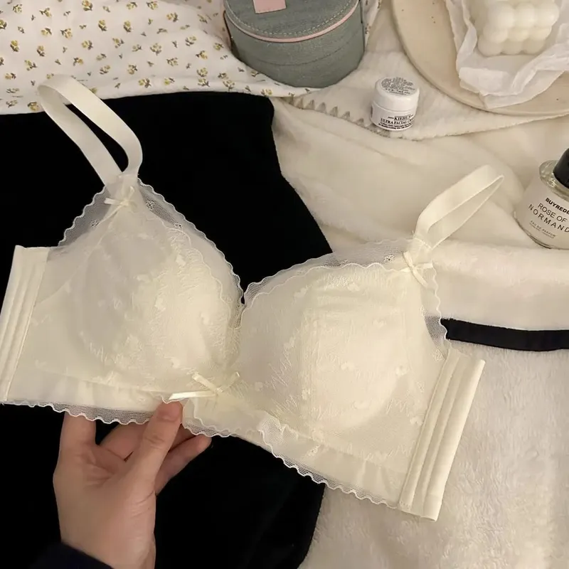 Set reggiseno sottile senza cuciture a forma di cuore in pizzo con piccolo petto raccolto sulla parte superiore e supporto anticedimento senza set reggiseno con anello in acciaio — image 4