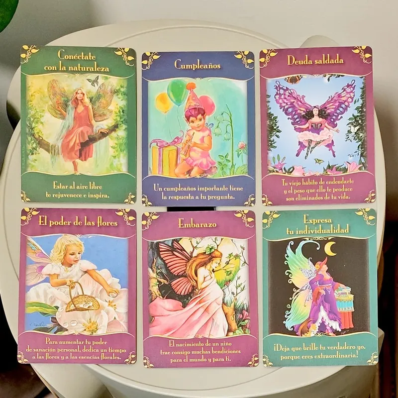 Messages magiques des fées Oracle Deck 44 pièces cartes espagnoles imprimées sur papier cartonné Double gaufrage 350GSM 10.5*7.5cm