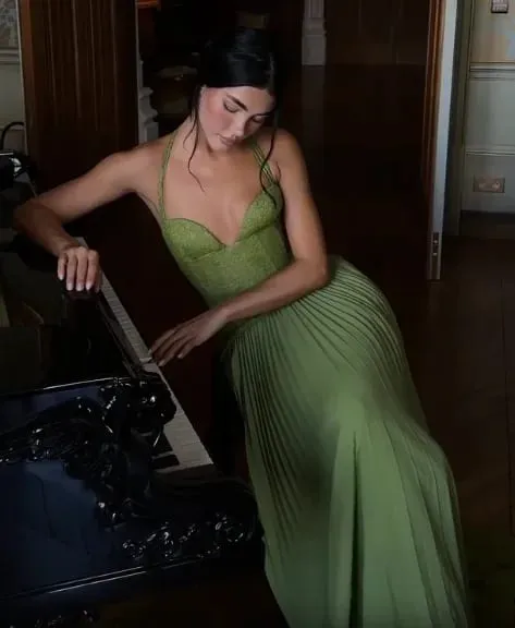 Abito lungo con corsetto a lisca di pesce verde, maxi abito da donna, senza schienale, con spalle scoperte, collo a cuore pieghettato, abito sottile da donna, abito da festa di Natale — image 6