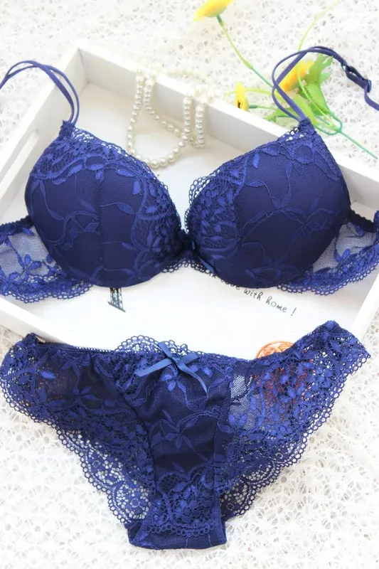 Lingerie Bellissima biancheria intima da 2 pezzi Set esotici di pizzo trasparente Vedi attraverso la delicata Bilizna Sexy Fancy Intimate — image 1