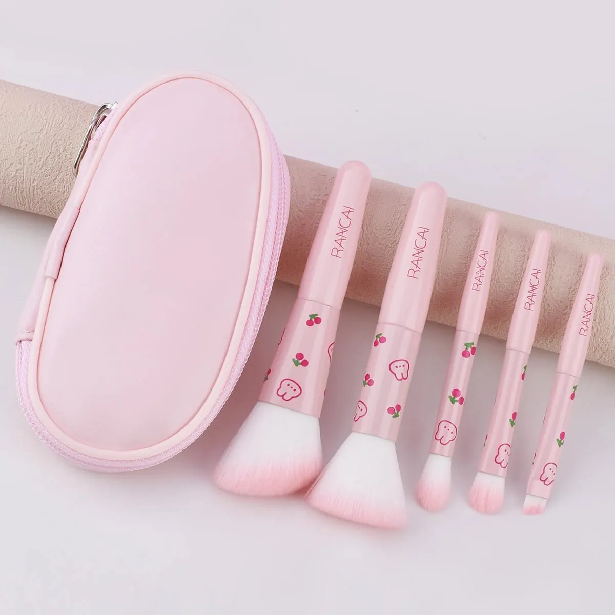 5 Keping Set Berus Mekap Padat Comel Dengan Berus Premium Sarung untuk Alat Kecantikan Aplikasi Pemerah Mata Bedak Tanpa Cacat — image 5