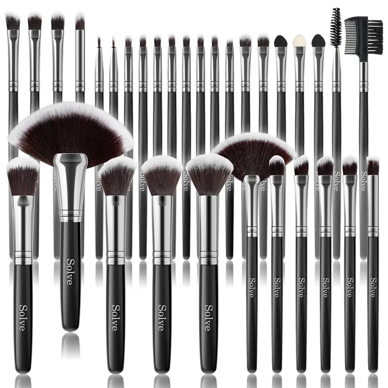 Set Berus Mekap 32pcs Hitam Gaya Baharu Kit Set Berus Pemerah Mata Bedak Kosmetik Lembut Premium Blending Foundation