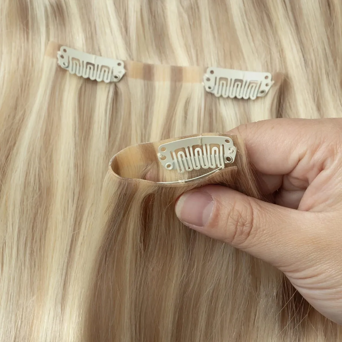 PU Seamless Clip In Hair Extensions Real Natural Invisible PU Tape Weft Clip Ins Machine Remy 12-24inch Invisible Clip Ins 7PCS