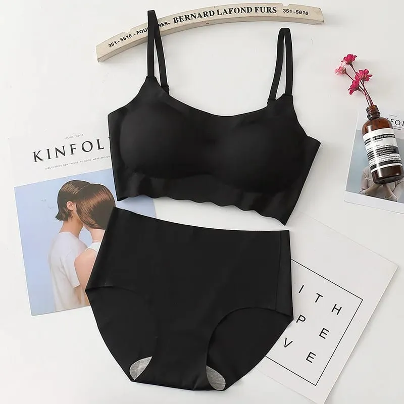 Dikişsiz Bralette Set Strappy Kaşkorse Balensiz Rahat Uyku Yoga Spor Sutyen Külot Combo — image 9