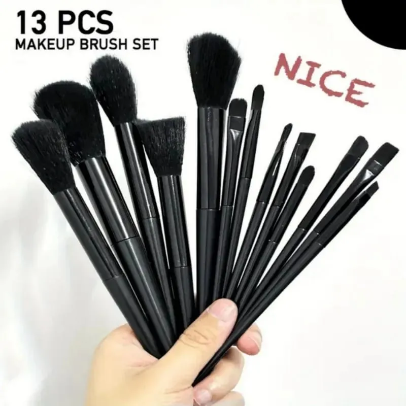 Set alat solek 19pcs termasuk 13pcs berus solek lembut 3 puff bedak segi tiga dan 3 telur kecantikan berbentuk titisan — image 2